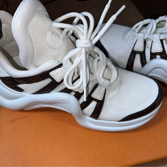 LV Archlight Sneaker - Picture 5 of 17